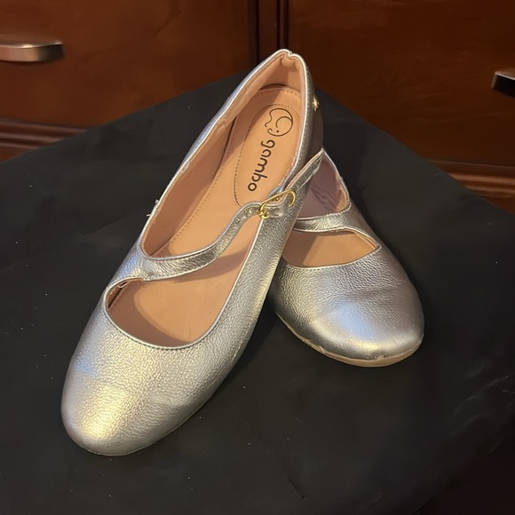 Girls Ballerina Flat Shoes - size US 1 - Picture 2 of 9